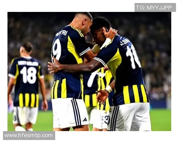 本菲卡大胜波尔图引发红牌争议赛后点评激烈讨论