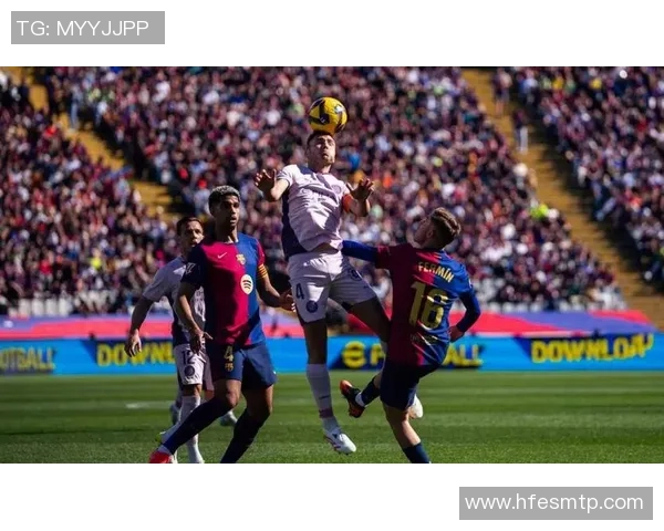 欧联杯经典对决AC米兰惊险逆转巴萨乌龙球引爆全场激情时刻